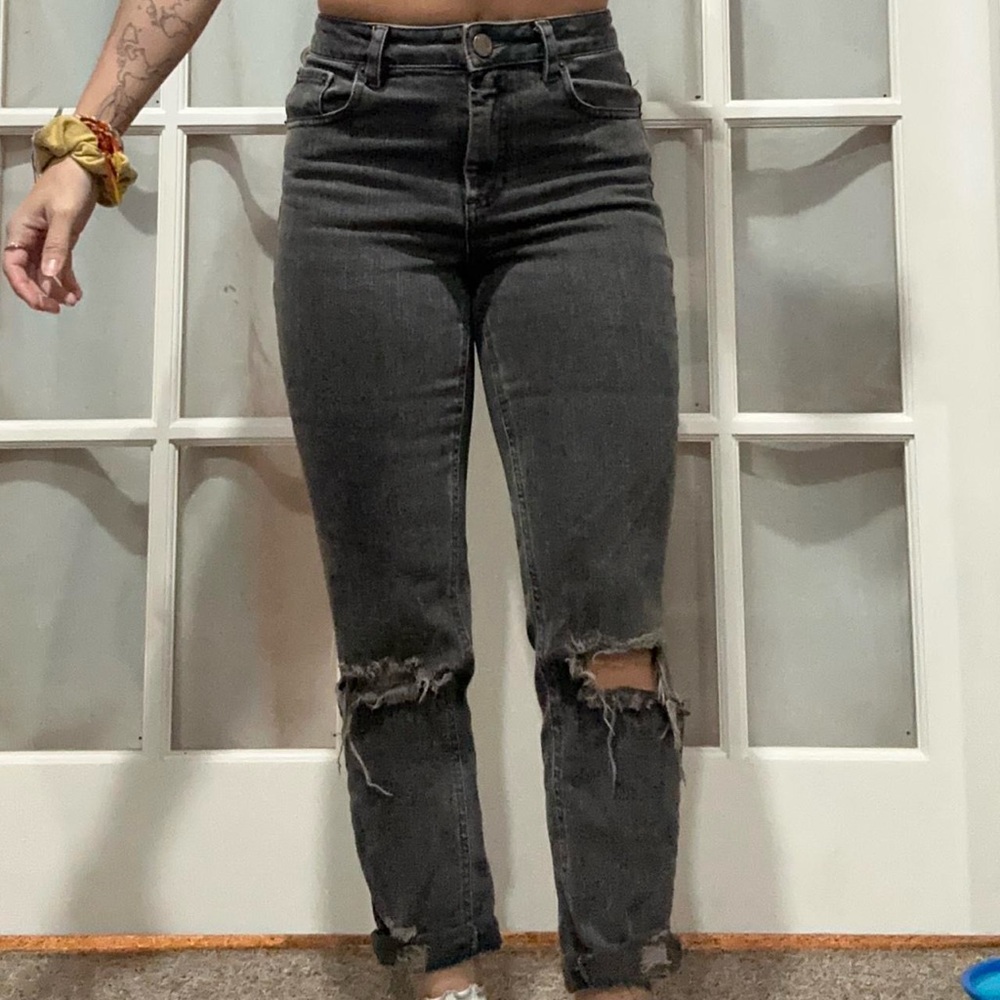 High waisted Black Ripped Mom Jeans